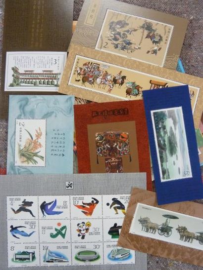 TIMBRES DE CHINE
Blocs Feuillets Années 1979/1998...