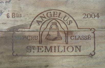 19/ 6 BOUTEILLES Château Angélus 

Saint-Emilion...