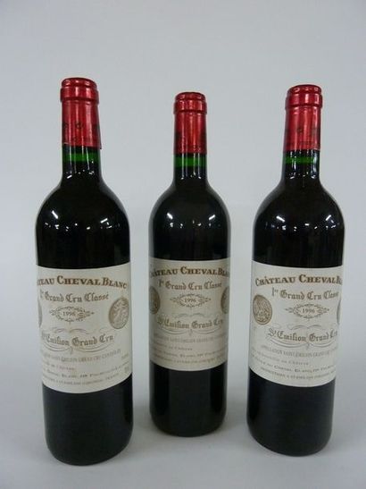 3 BOUTEILLES Château Cheval Blanc 

Saint-Emilion...