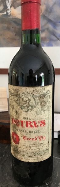 BOUTEILLE Pétrus 

Pomerol

1986

(niveau...