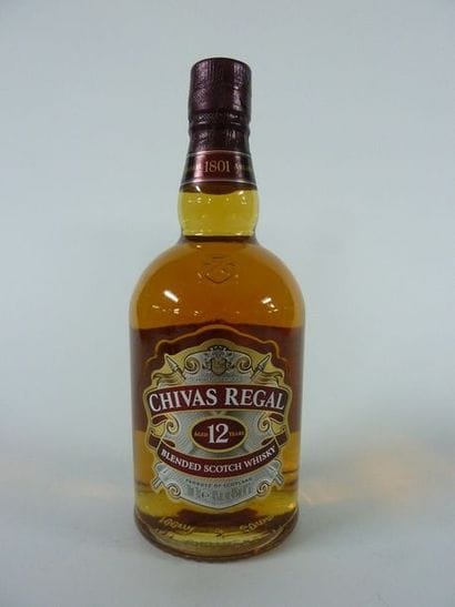 9 BOUTEILLES (70 cl) Whisky CHIVAS REGAL...