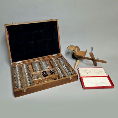 COFFRET D'OPHTALMOLOGUE Circa 1930-1950 en...