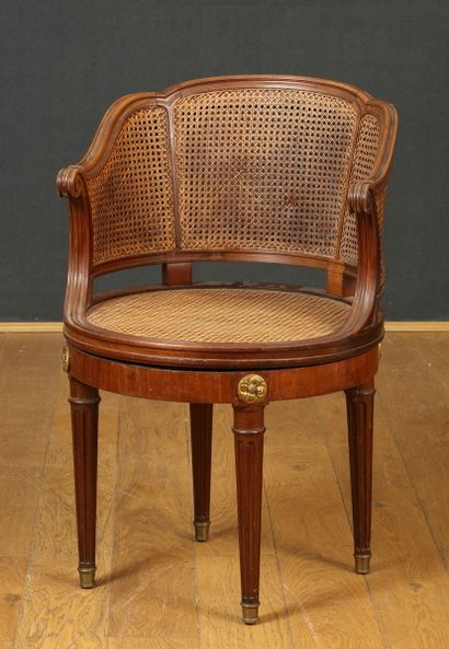 FAUTEUIL DE BUREAU CANNE à dossier gondole...