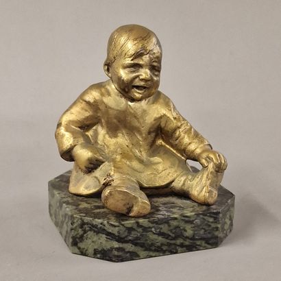 RUBE (XIX-XXème)
Enfant rieur
BRONZE DORE
Signé
Sur...