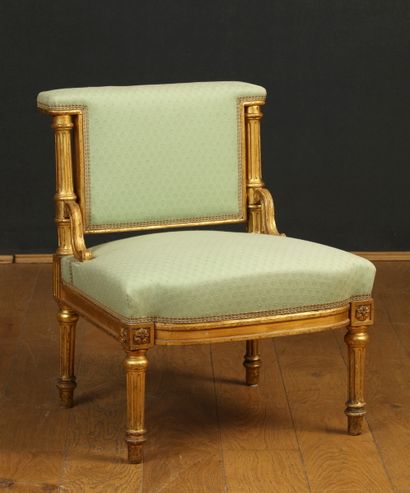 CHAISE VOYEUSE de Style Louis XVI - Circa...