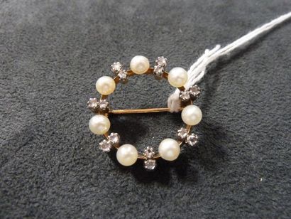 BROCHE CIRCULAIRE du Début du XXème Siècle...