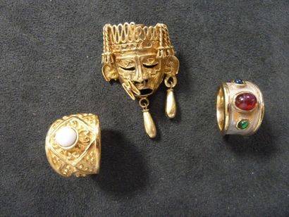 LOT DE 3 BIJOUX en alliage d'or (sans garantie)...