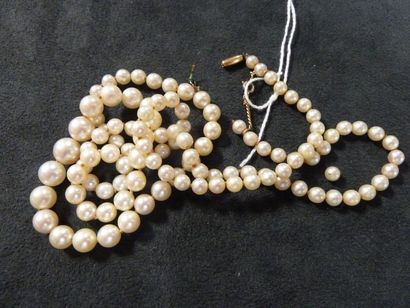 COLLIER DE PERLES de culture en chute fermoir...