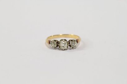 BAGUE TRILOGIE Début XXème Siècle en or jaune...