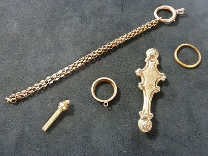 LOT DE PETITS BIJOUX en or jaune comprenant...