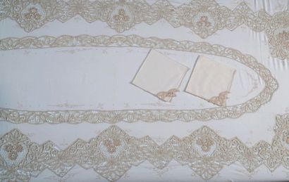 GRANDE NAPPE ET SES 12 SERVIETTES en coton...