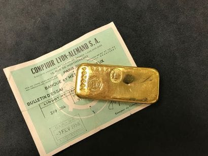1 LINGOT D'OR n° 169284

Poids or. 995.6...
