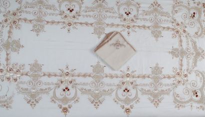 NAPPE ET SES 12 SERVIETTES en organza ivoire...