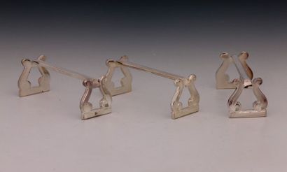 CHRISTOFLE MODELE VOLUTES - 6 PORTE-COUTEAUX...