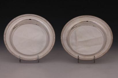 UDNER - PAIRE DE DESSOUS DE CARAFE en métal...