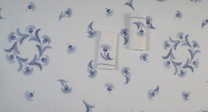 NOEL Paris - GRANDE NAPPE ET SES 12 SERVIETTES...