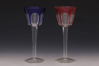 BACCARAT MODELE HARCOURT - 8 VERRES à vin...