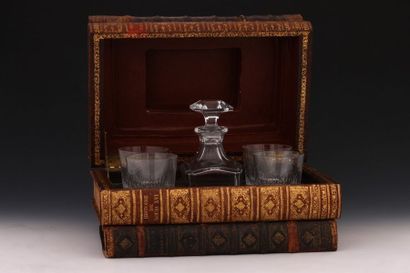 BACCARAT Commande spéciale - CAVE A WHISKY...
