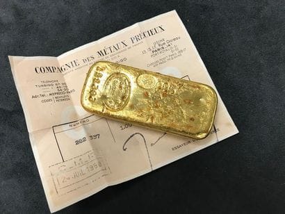 1 LINGOT D'OR n° 282337

Poids or. 995.7...