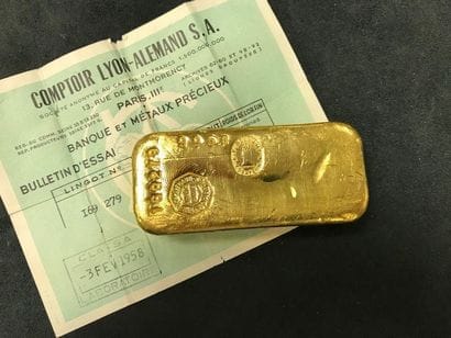 1 LINGOT D'OR n° 169279

Poids or. 995.6...
