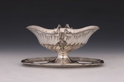 SAUCIÈRE À PLATEAU ADHERENT en argent Minerve...