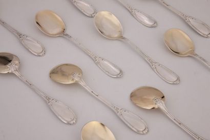 SUITE DE 12 PELLES A GLACE en métal argenté...