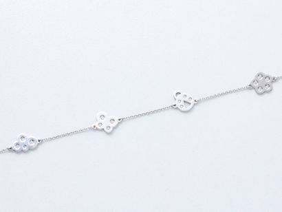 DINH VAN

Bracelet en or gris 750 millièmes,...