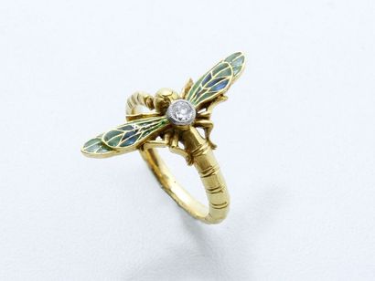 Délicate bague en or satiné 750 millièmes,...