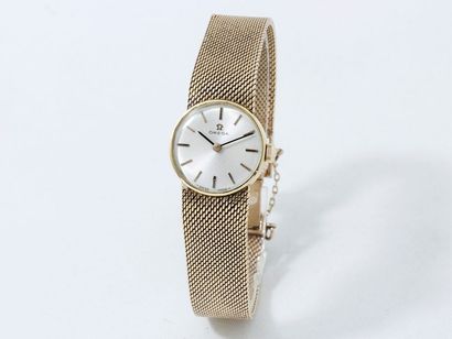 OMEGA

Montre bracelet de dame en or 750...