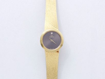 OMEGA

Montre bracelet de dame en or 750...