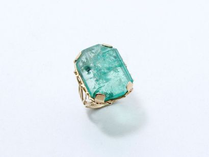 Bague fils en or 750 millièmes partiellement...