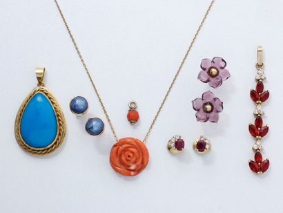Lot en or 750 millièmes, composé d'un collier,...