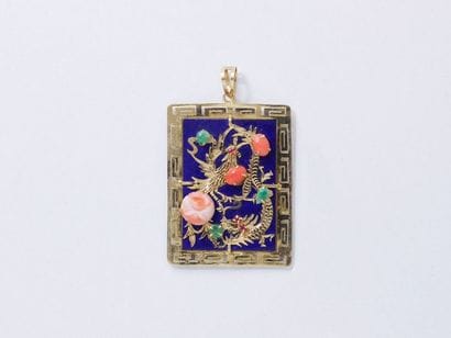 Pendentif en or 375 millièmes orné d'une...