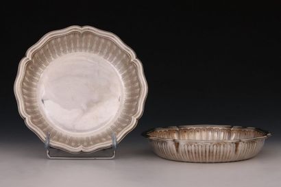 PAIRE DE JATTES RONDES à côtes en argent...