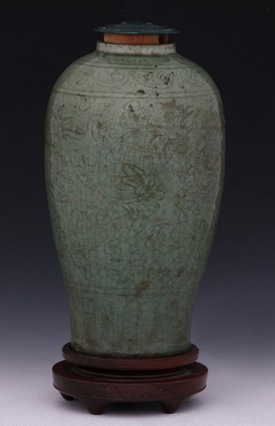 ASIE DU SUD-EST ou CORÉE XVII-XVIIIème Siècle?

VASE...