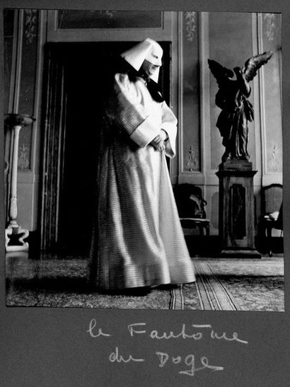 ALBUM SOUVENIR DU BAL BESTEGUI au Palais...