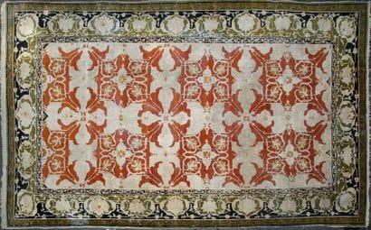 TAPIS AGRA - INDE

Laine nouée

Décor de...