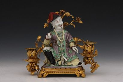 CANDÉLABRE À DEUX LUMIÈRES Style Louis XV...