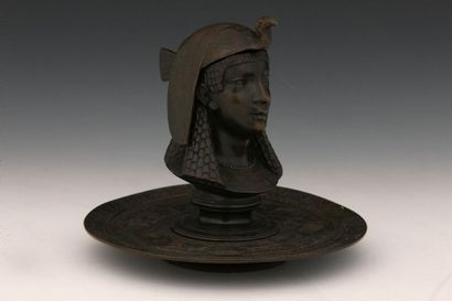 ENCRIER 

Fin du XIXe Siècle

Bronze à patine...