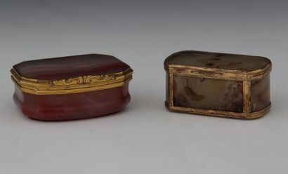DEUX TABATIERES 

XVIIIème-XIXème Siècle

Agate...