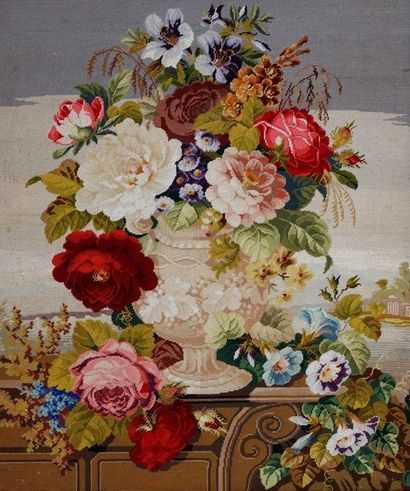 GRAND TABLEAU EN TAPISSERIE AU POINT 

Epoque...