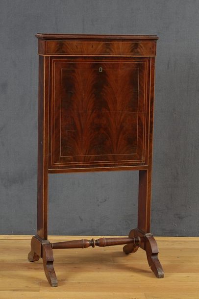 BILLET DOUX 

Epoque Restauration 

Placage...