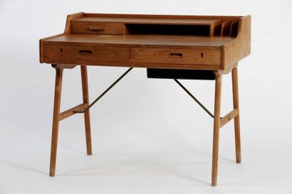 Arne WAHL IVERSON (1927-2016) Designer

BUREAU...