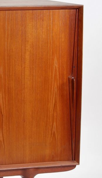 Gunni OMANN (XXème Siècle) Designer

ENFILADE...