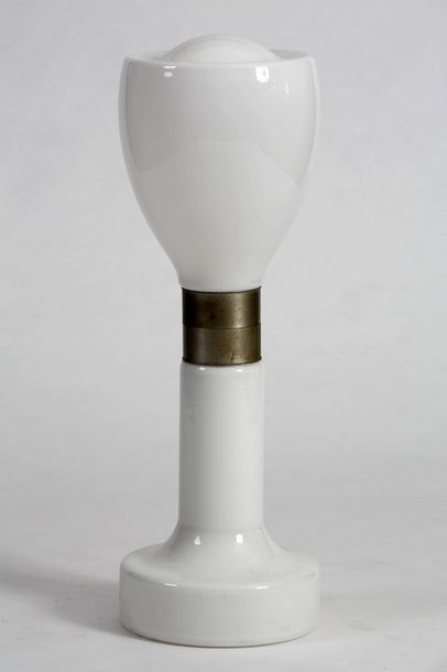 Attribué à Carlo NASON (1936)

LAMPADAIRE...