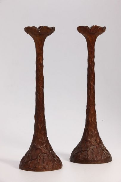 Attribué à Pierre VALENTA (1956)

PAIRE DE...