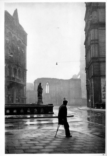 CARTIER-BRESSON (Henri)

Les Européens, photographies,...