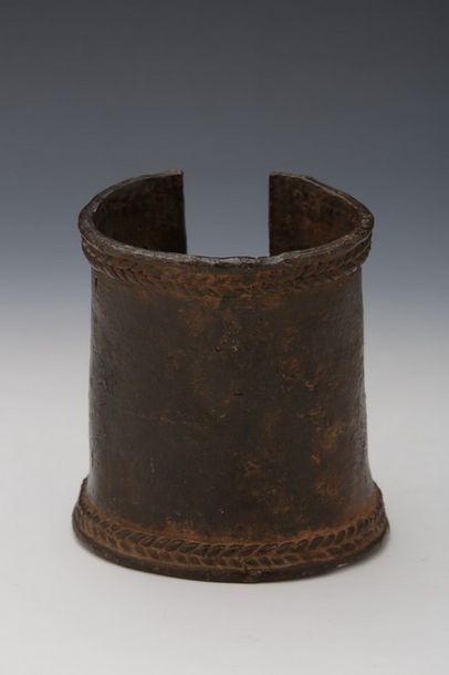 GURUNSI BURKINA FASO Beau et important bracelet...