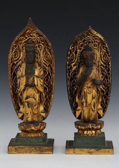 JAPON Fin de la Période Edo (1600-1868)

DEUX...
