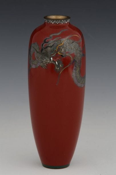 JAPON Période Meiji (1868-1912) 

VASE en...